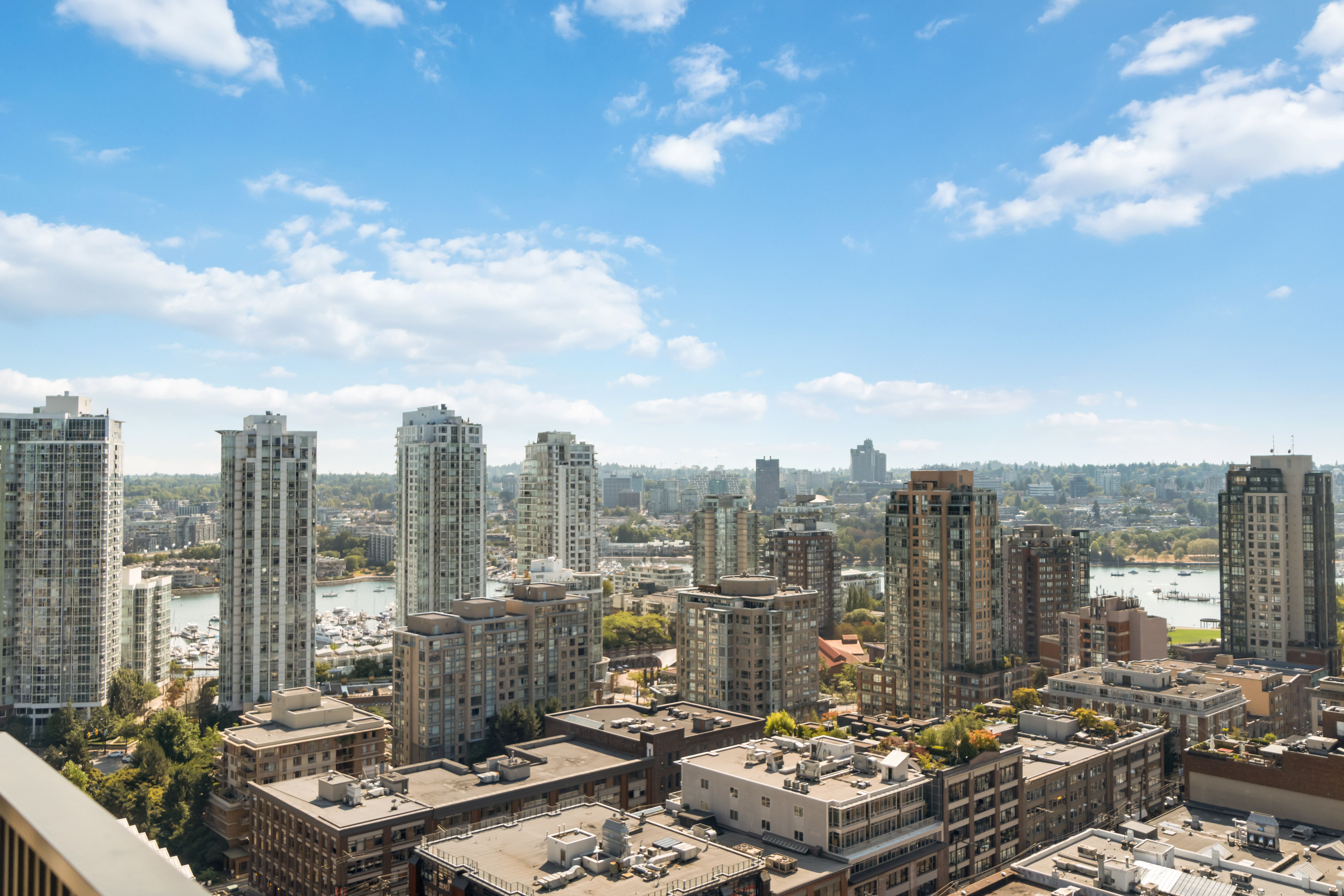 August 2022 - DEXTER REPORT - New listings, housing starts flirt with record lows in August